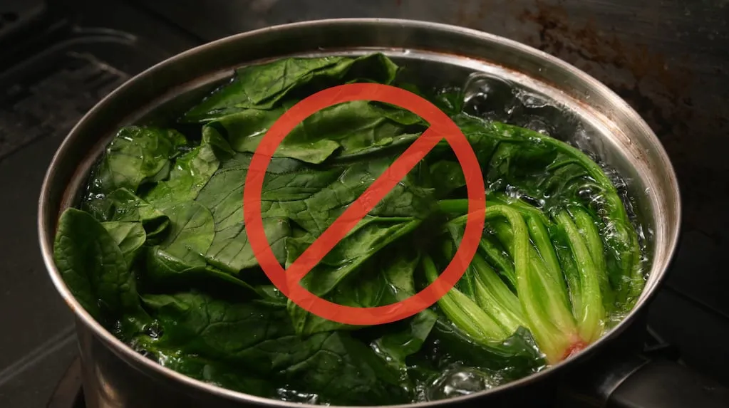 Stop boiling spinach: how to keep its nutrients
